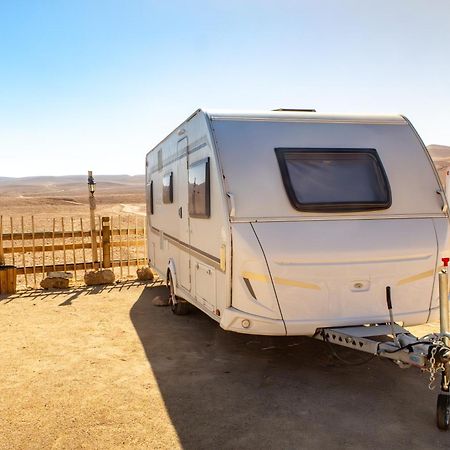 Kfar Hanokdim - Glamping & Camping Арад Экстерьер фото