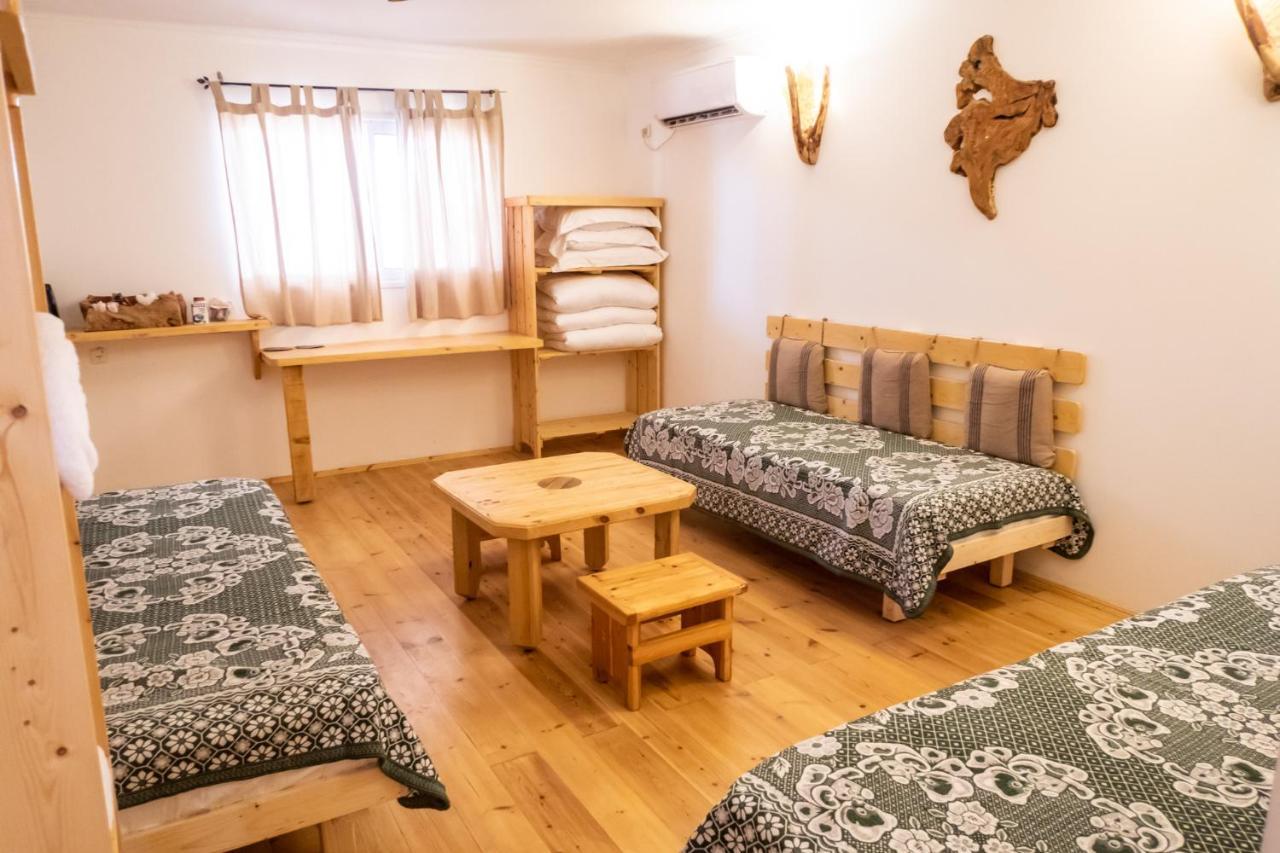 Kfar Hanokdim - Glamping & Camping Арад Экстерьер фото