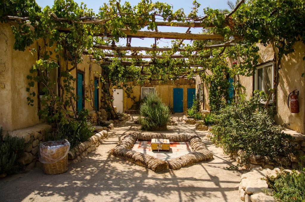 Kfar Hanokdim - Glamping & Camping Арад Экстерьер фото