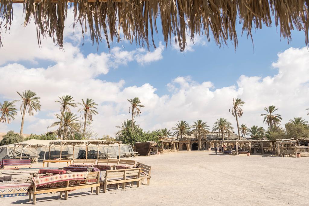 Kfar Hanokdim - Glamping & Camping Арад Экстерьер фото